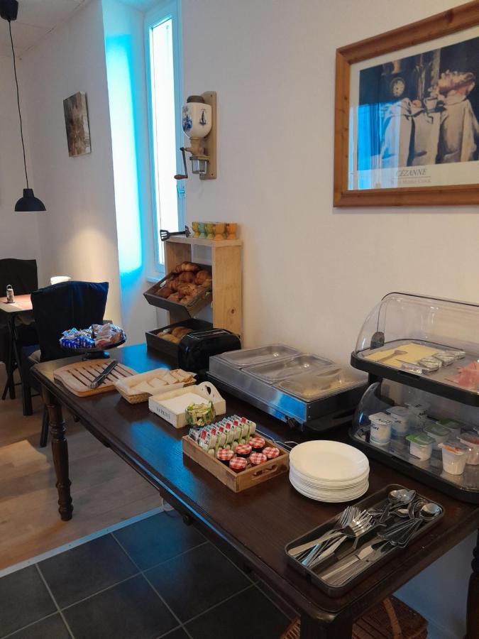 Sur La Bonnefooi Bed & Breakfast Prades-sur-Vernazobre ภายนอก รูปภาพ