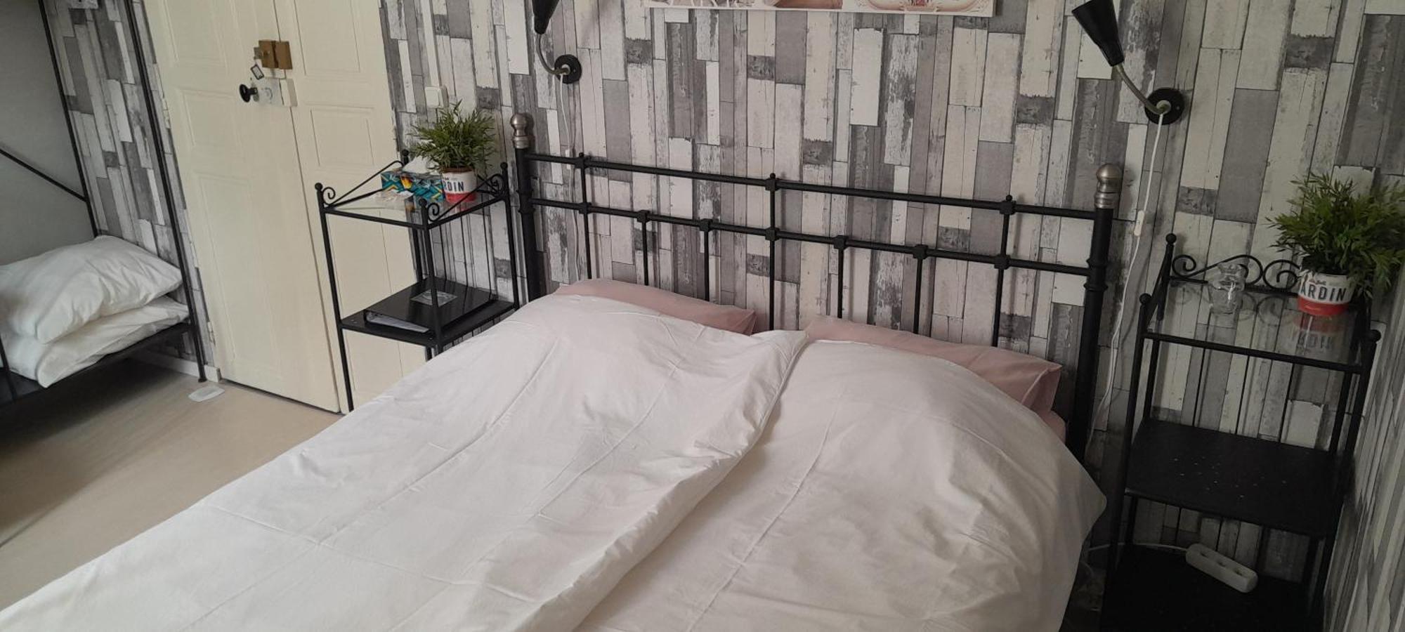 Sur La Bonnefooi Bed & Breakfast Prades-sur-Vernazobre ภายนอก รูปภาพ